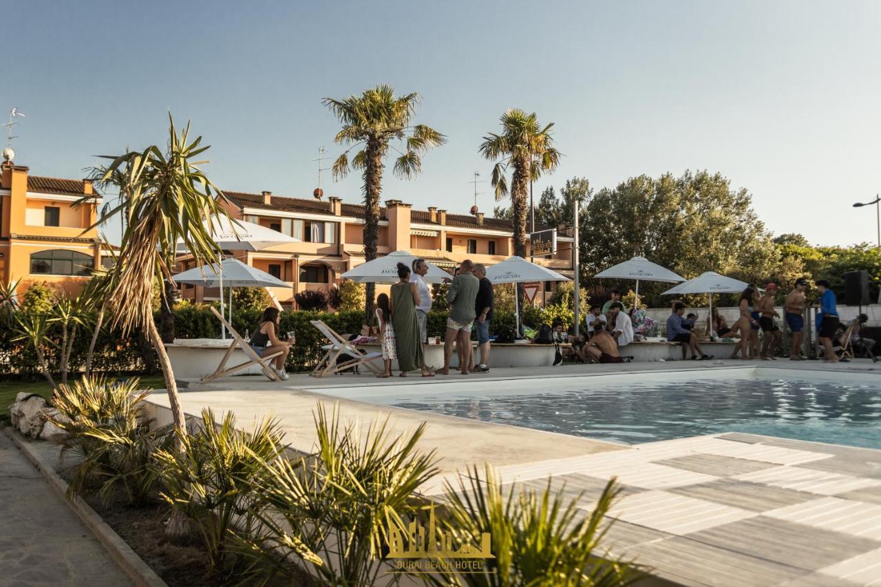 Hotel Dubaibeachotel Llido Degli Estensi