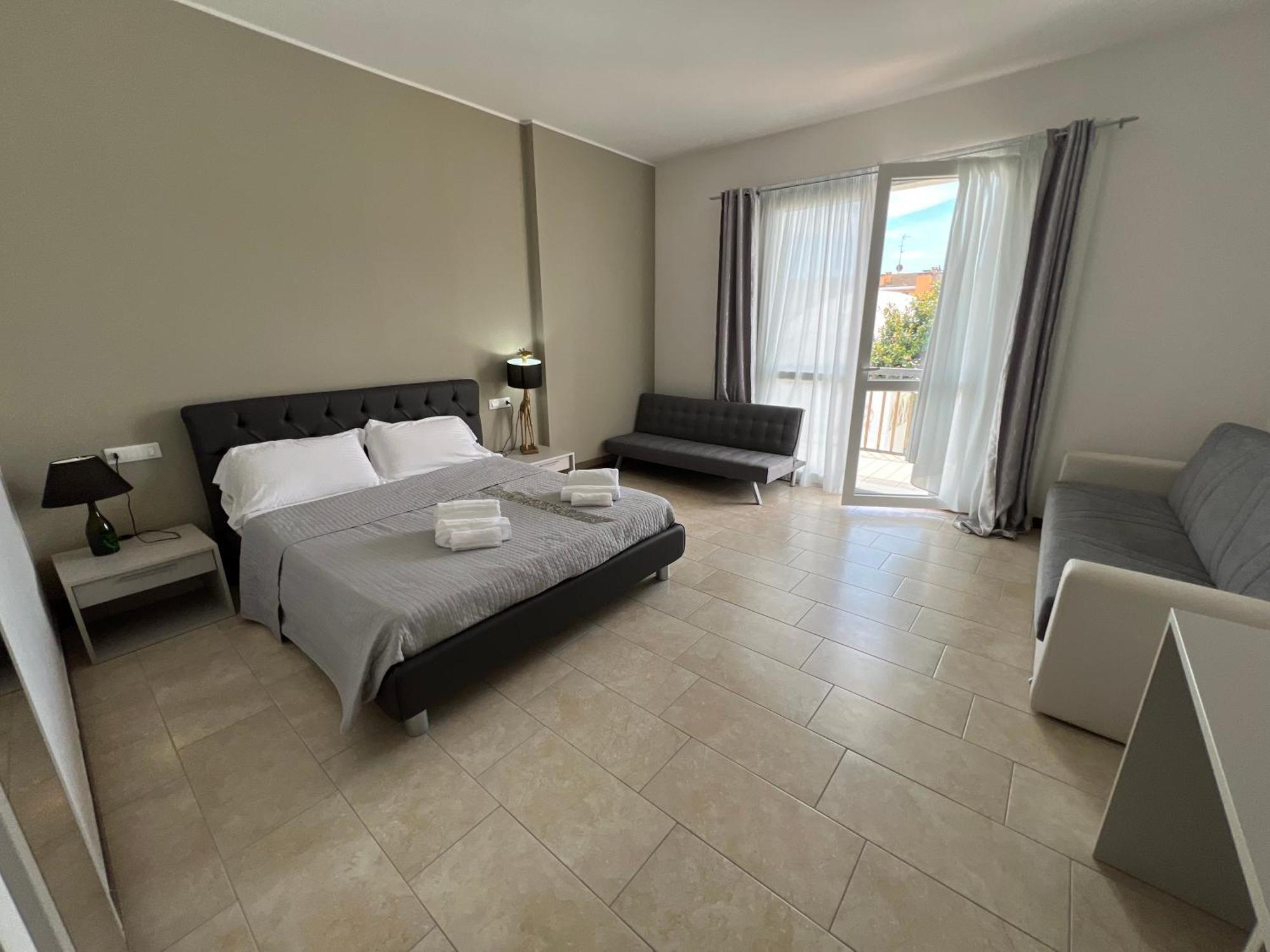Dubaibeachotel Hotel *